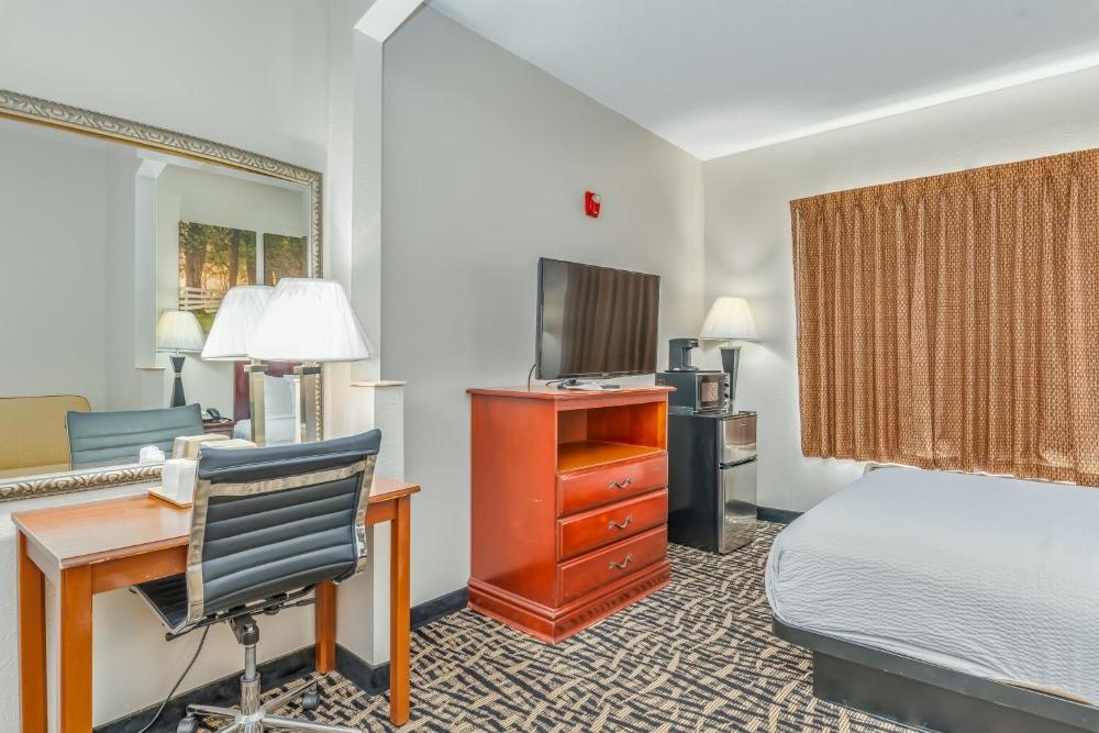 Days Inn by Wyndham Coliseum Montgomery AL Image 17