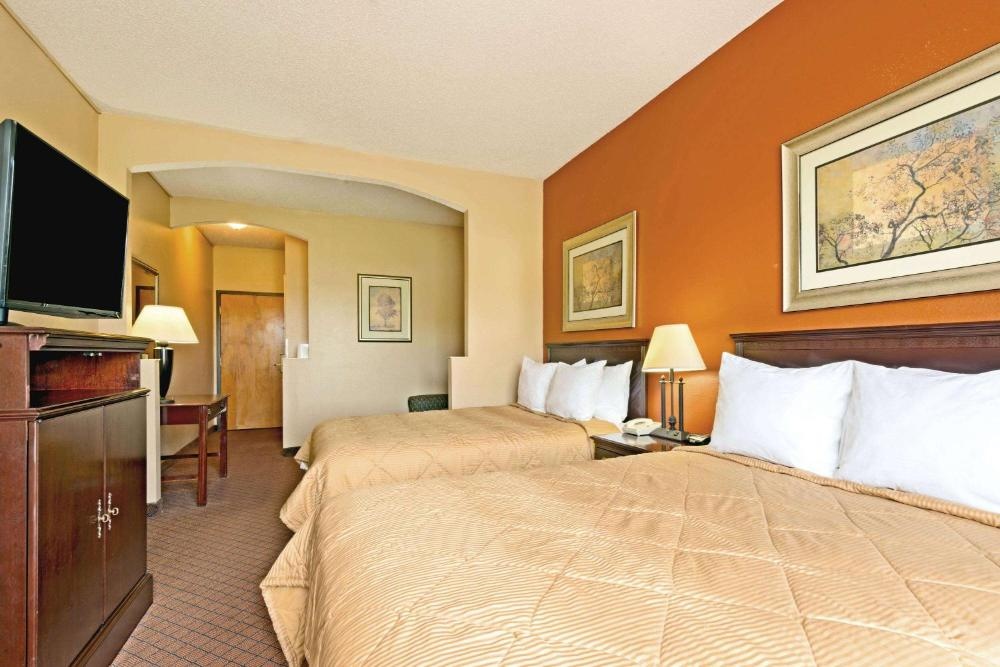Days Inn by Wyndham Coliseum Montgomery AL Image 6